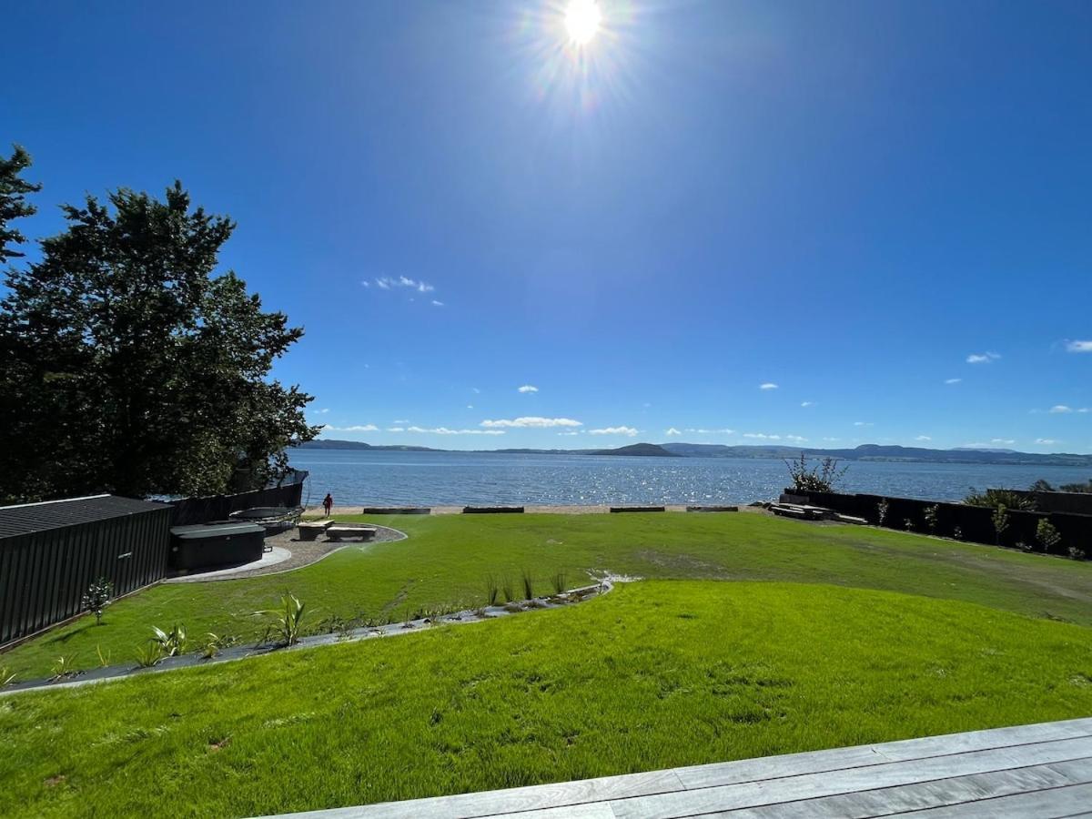 Jandals & Joy Lakefront Retreat Rotorua Extérieur photo