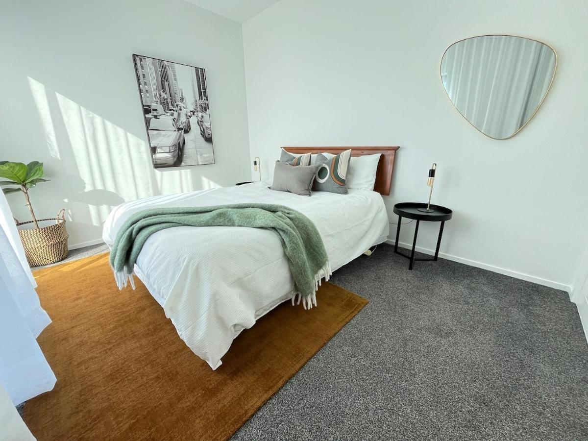 Jandals & Joy Lakefront Retreat Rotorua Extérieur photo