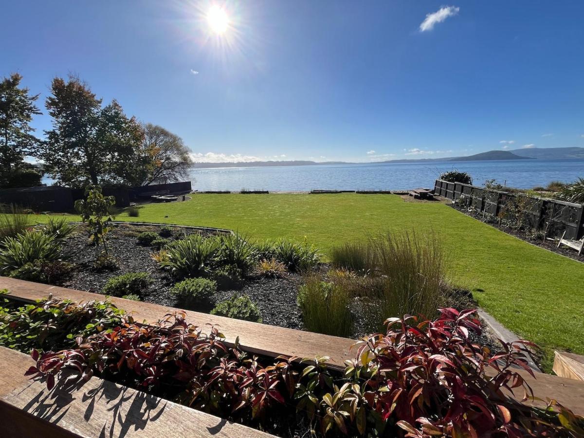 Jandals & Joy Lakefront Retreat Rotorua Extérieur photo